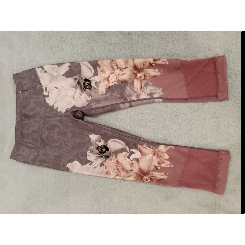 CALIA CARRIE UNDERWOOD Floral Purple/Pink Capri Crop Leggings Size S EUC